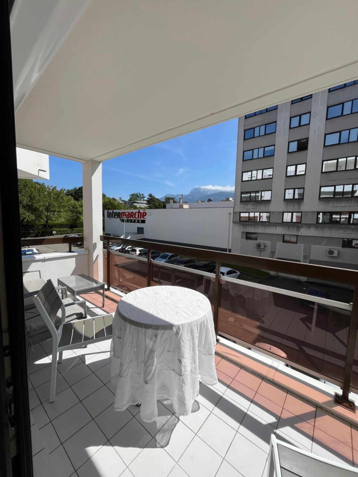 Cocon Annecy 2024 Grand Balcon Le Lac Et Centre Ville A Pied Bagian luar foto